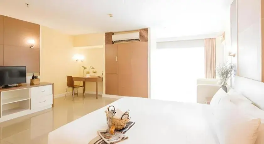 Bed in Clef Hotel Bangkok Bed in Clef Hotel Bangkok