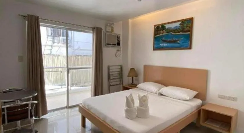 Bed in Jeffrey S Hotel