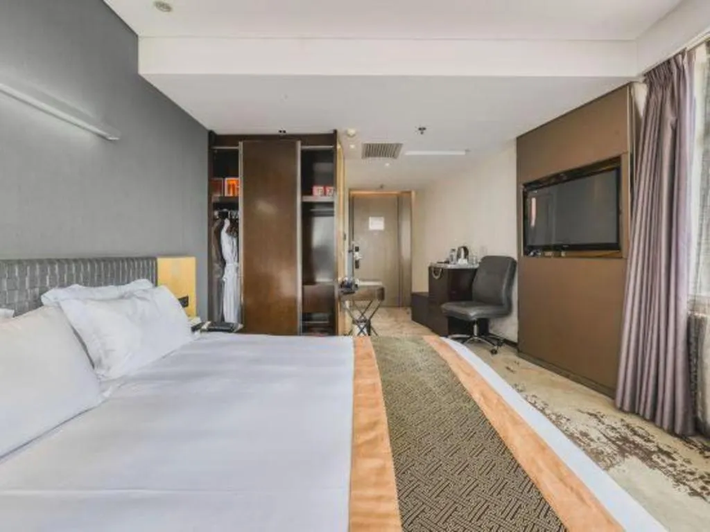 Bed in Harbin Splendent Hotel