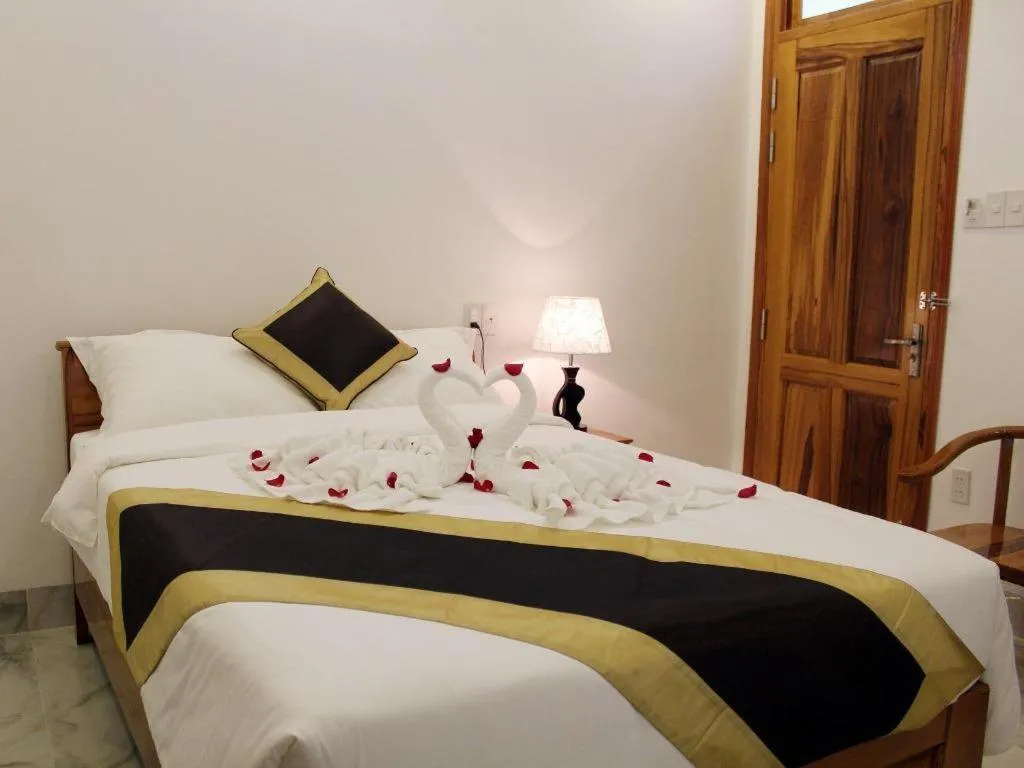 Bed in Hong Mai Hotel Nha Trang
