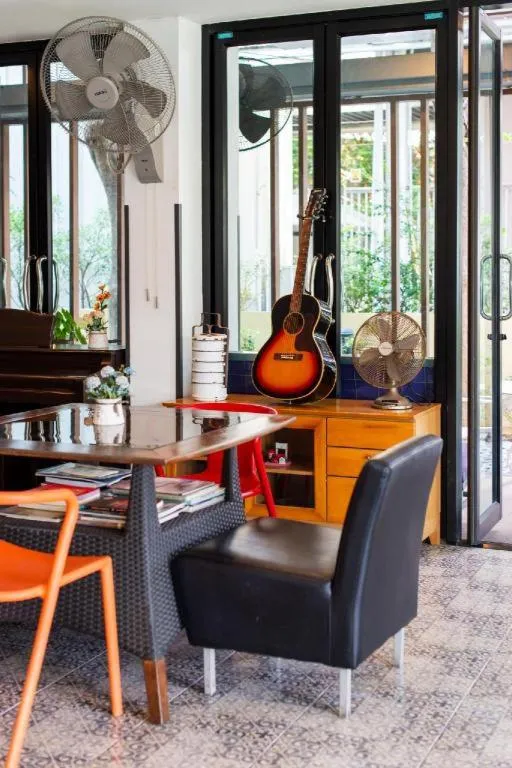 BB House Mini Suite Hotel