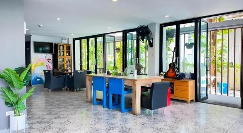 BB House Mini Suite Hotel