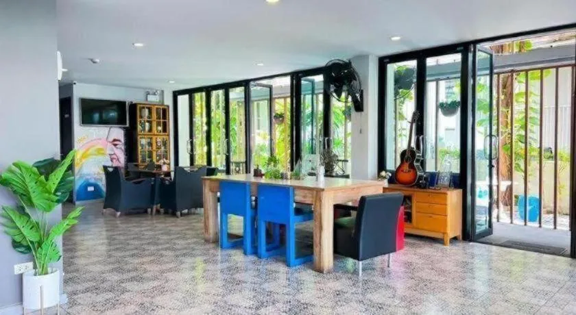 BB House Mini Suite Hotel