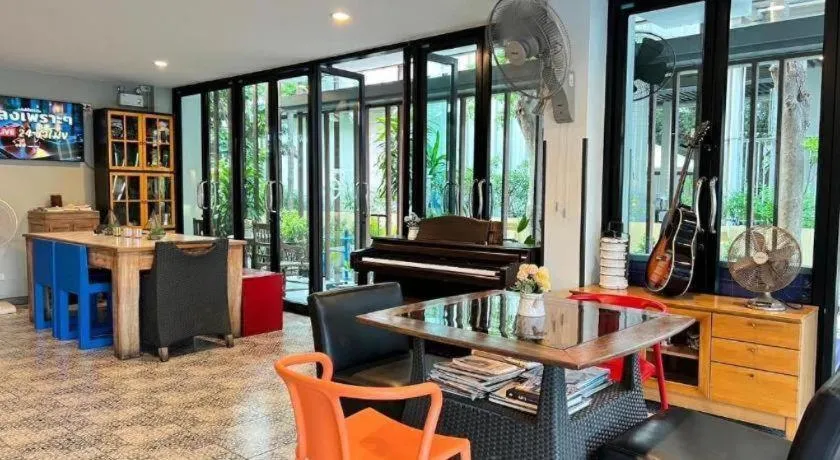 BB House Mini Suite Hotel