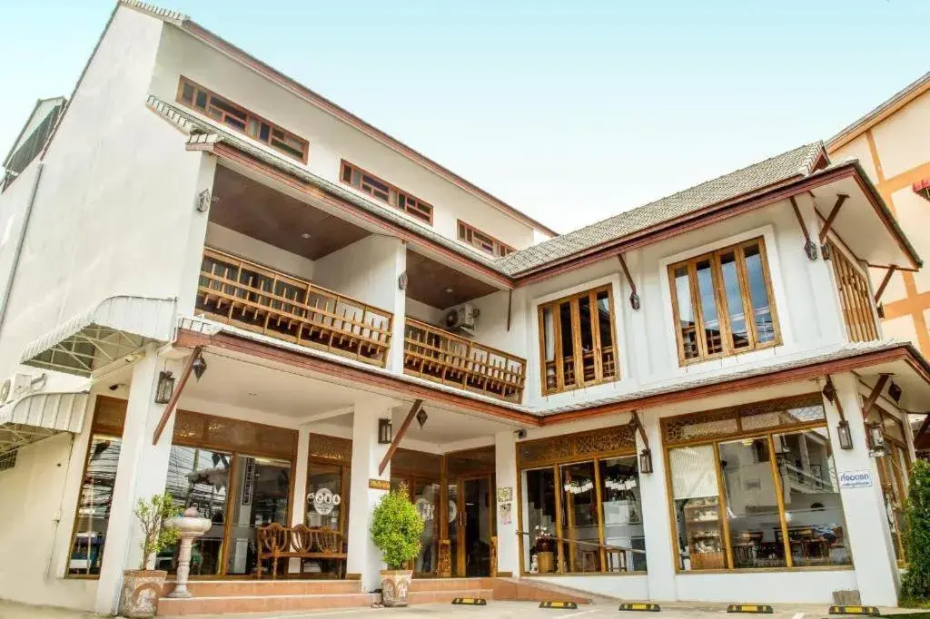 The Indigo House Phrae The Indigo House Phrae