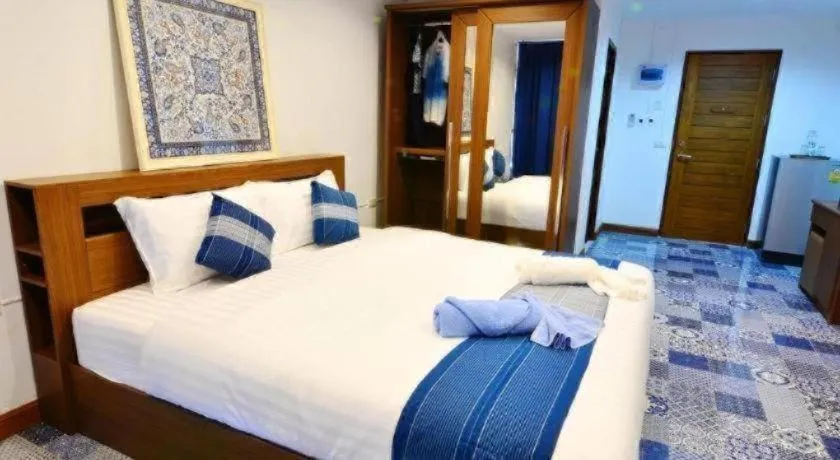 Bed in The Indigo House Phrae