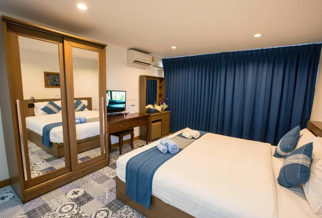 Bed in The Indigo House Phrae