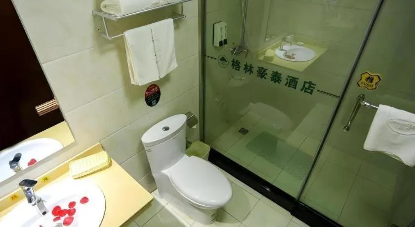 GreenTree Inn Shandong Yuncheng Ximen Street Songjiang Kung Fu School Business Hotel