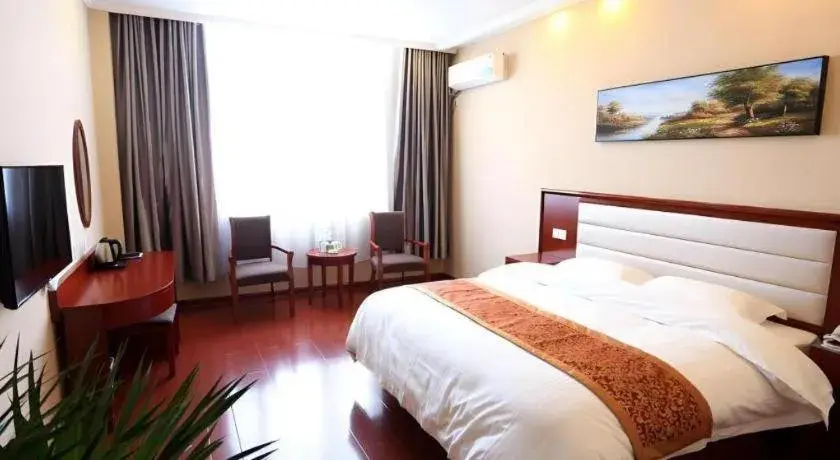Bed in GreenTree Inn Shandong Yuncheng Ximen Street Songjiang Kung Fu School Business Hotel Bed in GreenTree Inn Shandong Yuncheng Ximen Street Songjiang Kung Fu School Business Hotel