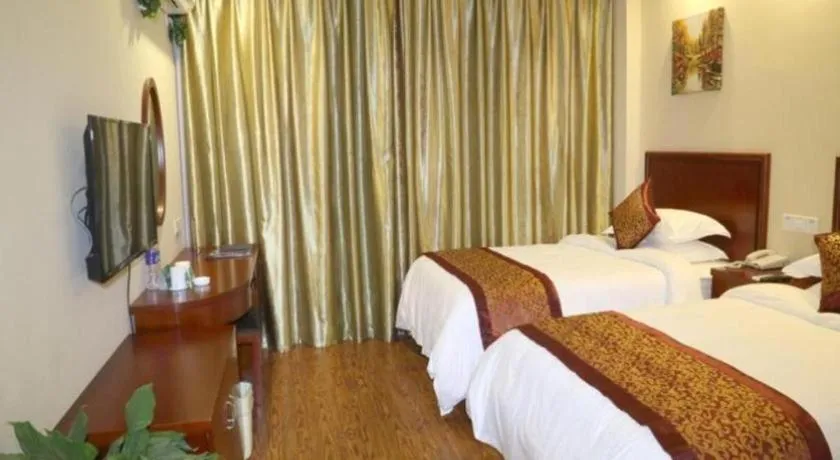 Bed in GreenTree Inn Shandong Yuncheng Ximen Street Songjiang Kung Fu School Business Hotel