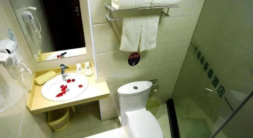 GreenTree Inn Shandong Yuncheng Ximen Street Songjiang Kung Fu School Business Hotel