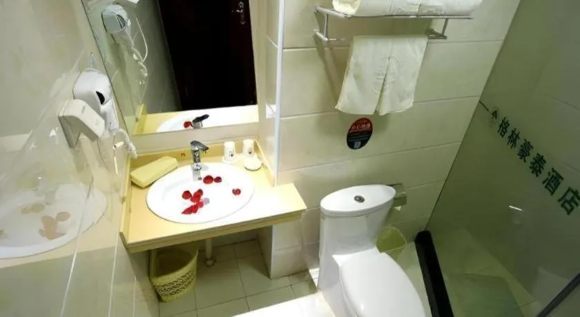 GreenTree Inn Shandong Yuncheng Ximen Street Songjiang Kung Fu School Business Hotel