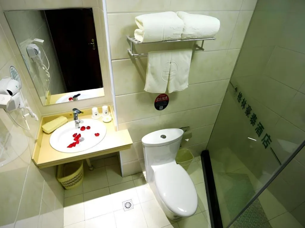 GreenTree Inn Shandong Yuncheng Ximen Street Songjiang Kung Fu School Business Hotel