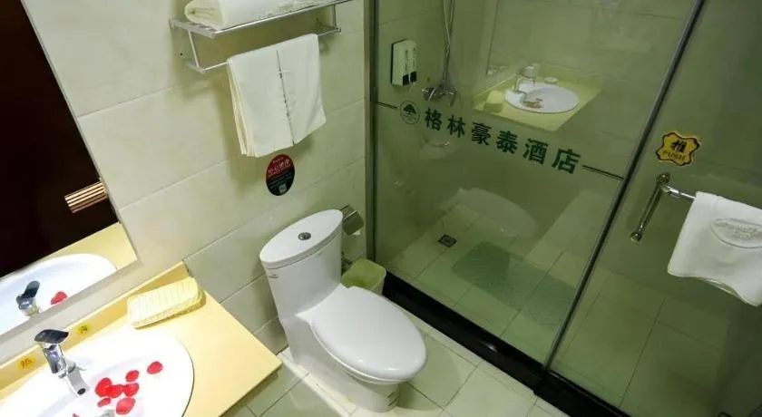 GreenTree Inn Shandong Yuncheng Ximen Street Songjiang Kung Fu School Business Hotel