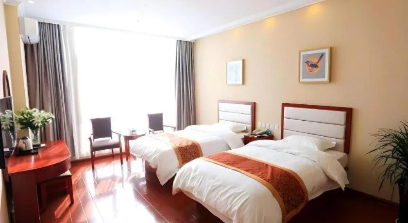 Bed in GreenTree Inn Shandong Yuncheng Ximen Street Songjiang Kung Fu School Business Hotel