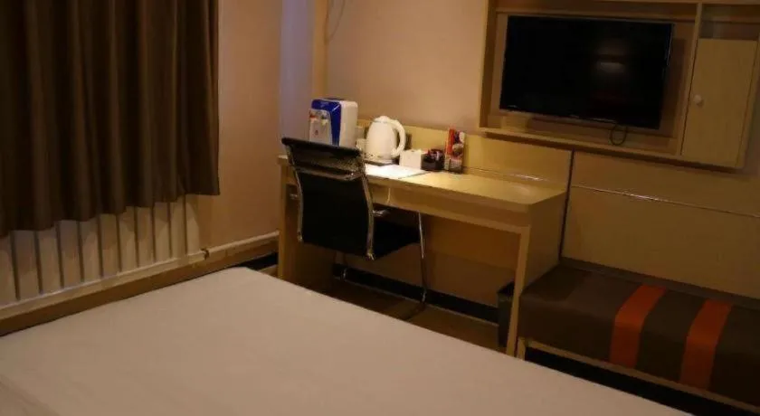Bed in 7 Days Premium Hohhot Hailiang Square
