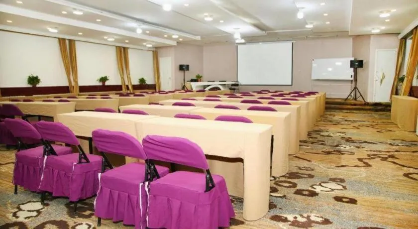 7 Days Premium Hohhot Hailiang Square