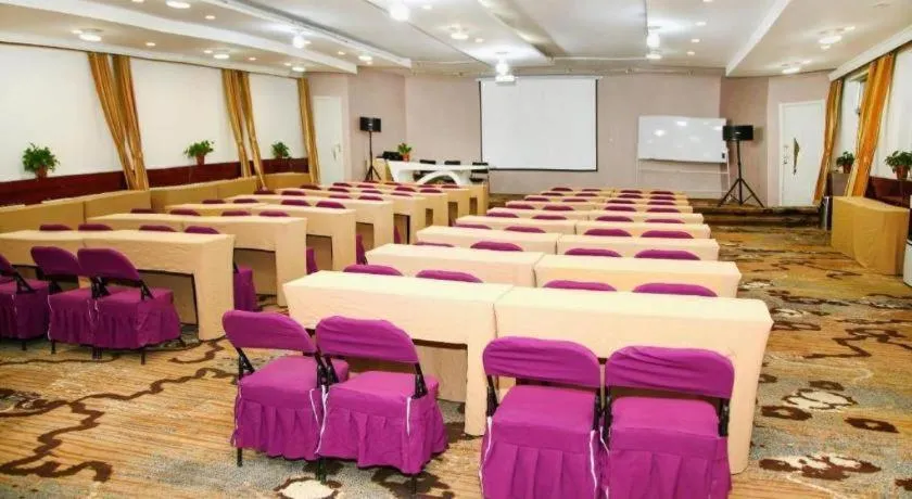 7 Days Premium Hohhot Hailiang Square