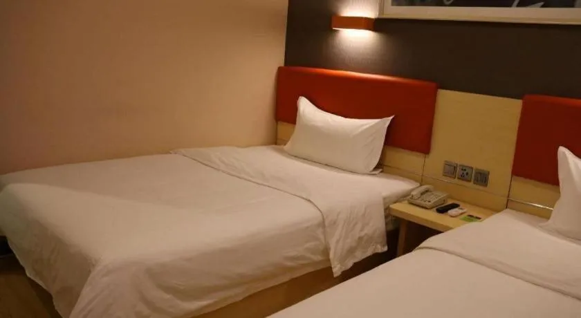 Bed in 7 Days Premium Hohhot Hailiang Square