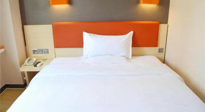 Bed in 7 Days Premium Hohhot Hailiang Square