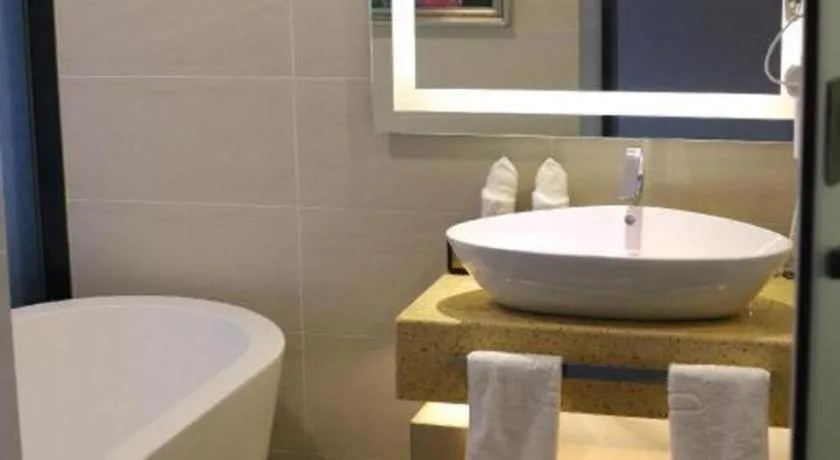 Lavande Hotel Yichang Railway East Station Branch