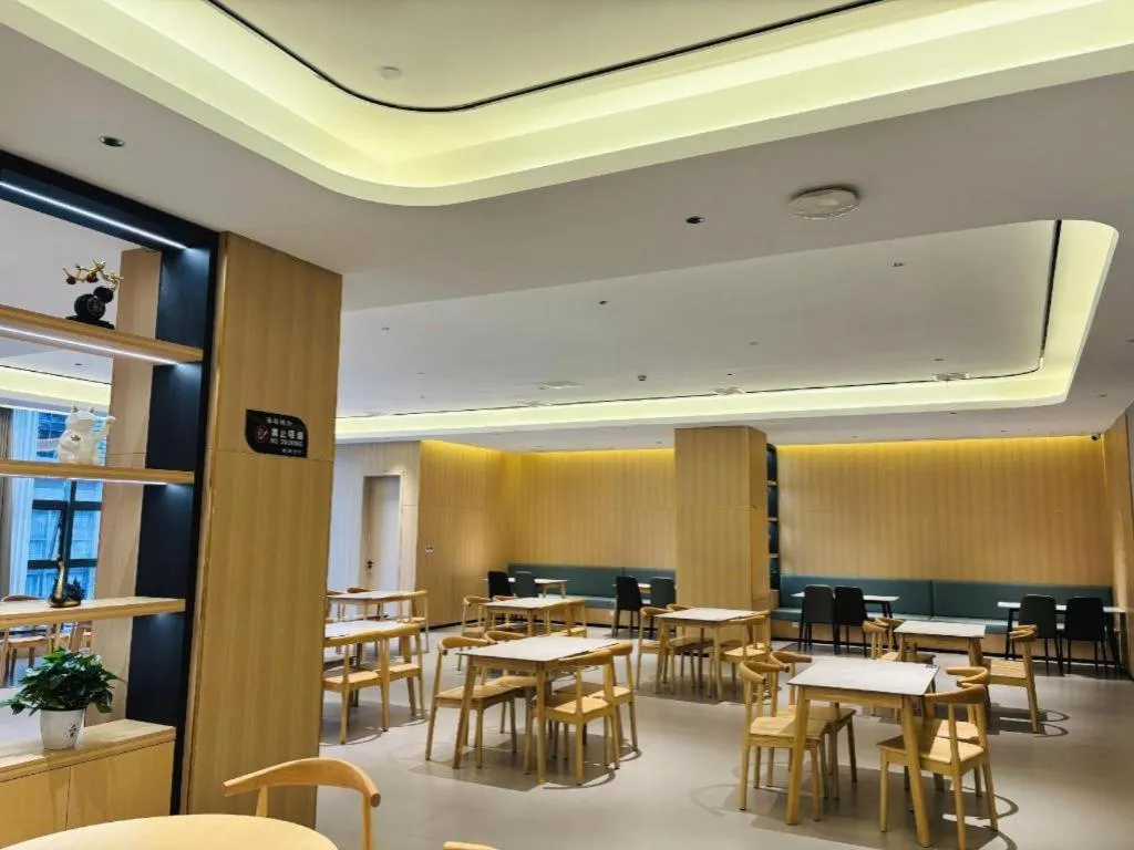 Lavande Hotel Yichang Railway East Station Branch