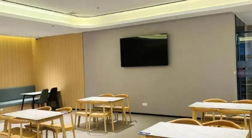 Lavande Hotel Yichang Railway East Station Branch Lavande Hotel Yichang Railway East Station Branch