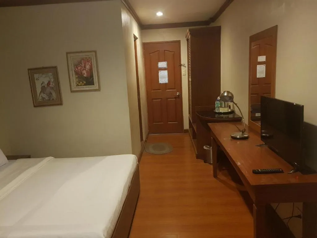 Bed in Chocolate and Berries Hotel