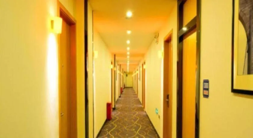 7 Days Premium Shihezi Youxie Plaza Jun Ken Museum