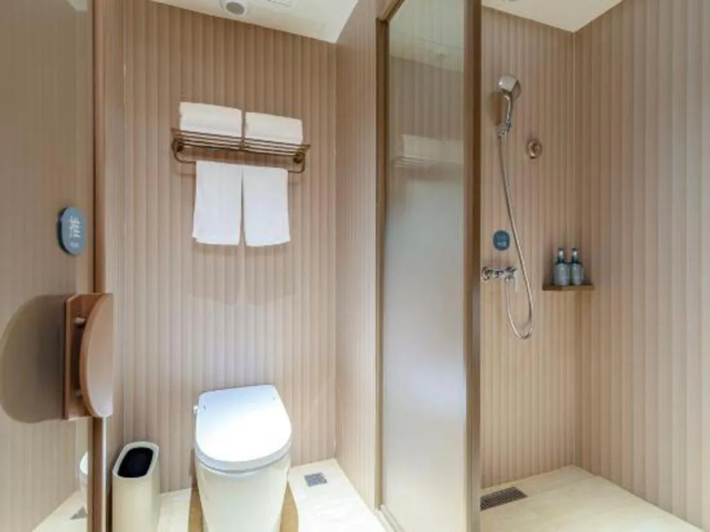 7 Days Premium Shihezi Youxie Plaza Jun Ken Museum