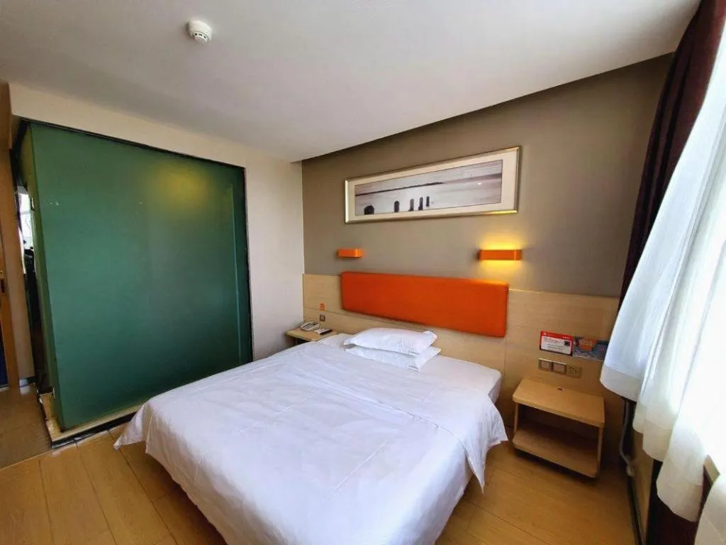 Bed in 7 Days Premium Shihezi Youxie Plaza Jun Ken Museum