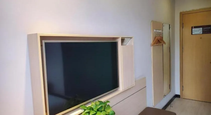 7 Days Premium Shihezi Youxie Plaza Jun Ken Museum