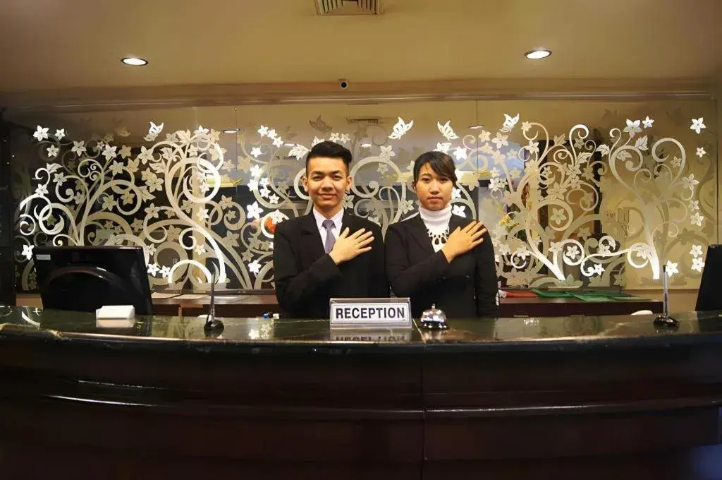 Grand Hotel Surabaya Grand Hotel Surabaya