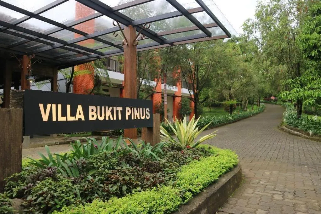 Villa Bukit Pinus