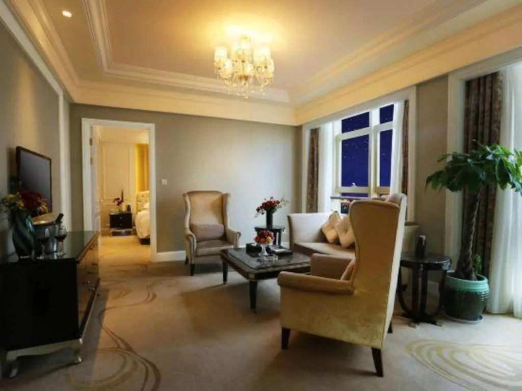 Tongxiang Inspirock Hotel