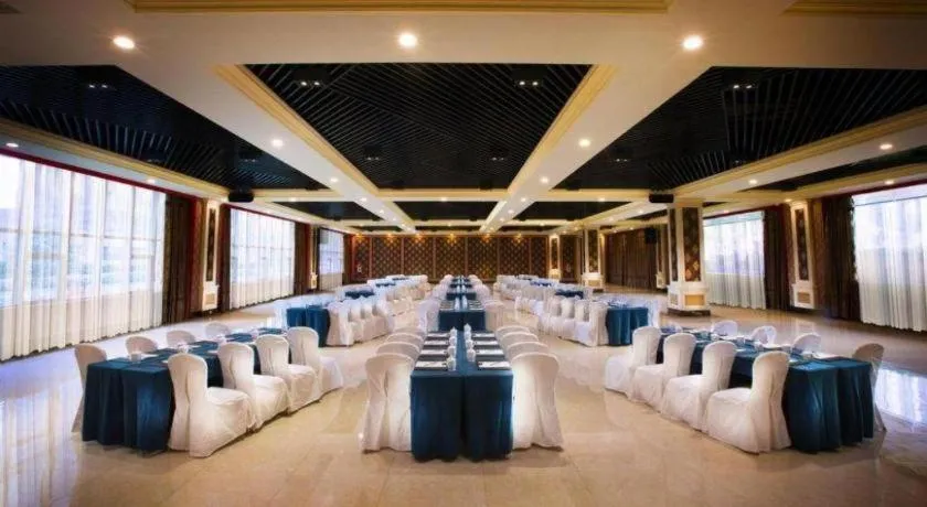 Tongxiang Inspirock Hotel