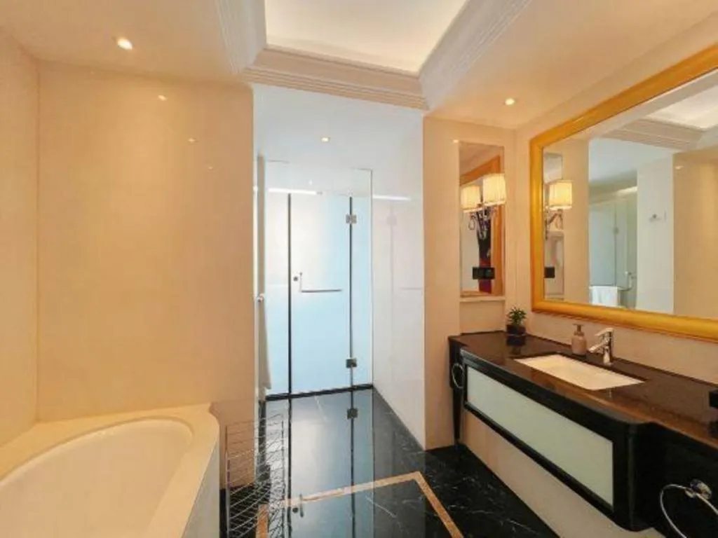 Tongxiang Inspirock Hotel