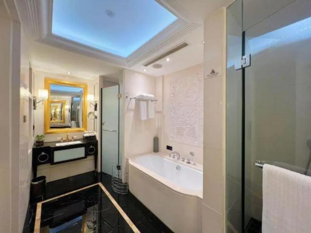 Tongxiang Inspirock Hotel