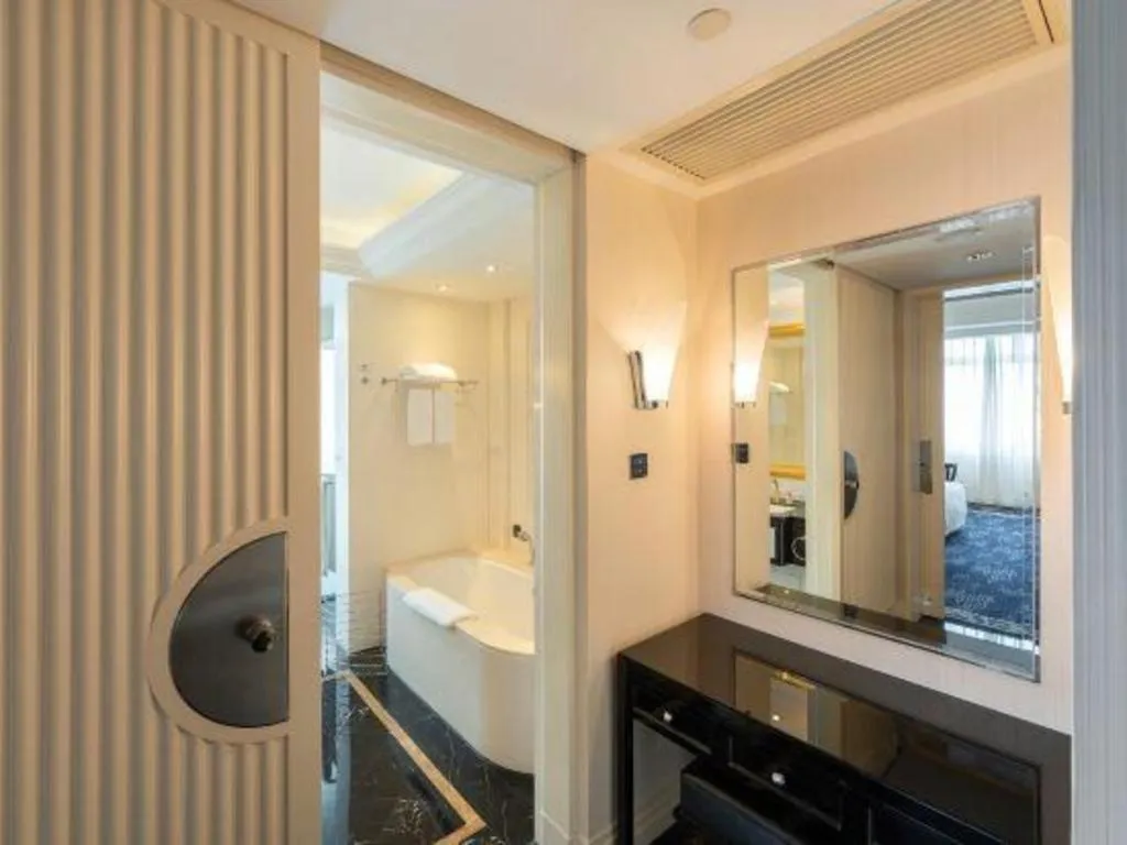 Tongxiang Inspirock Hotel