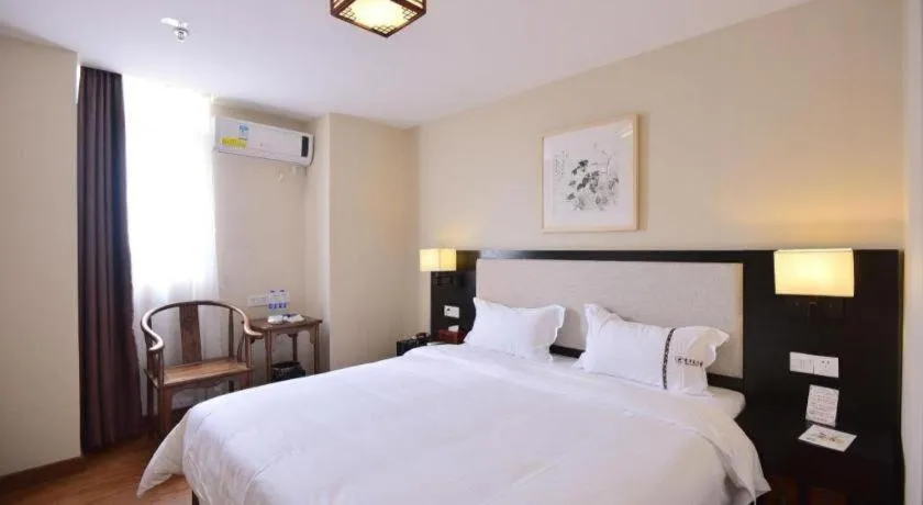 Bed in BOOK PAVILION HOTEL