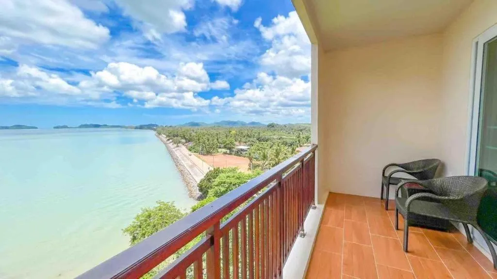 Royal Hill Satun Hotel