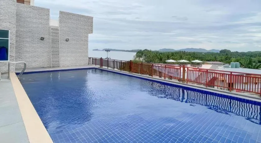 Royal Hill Satun Hotel