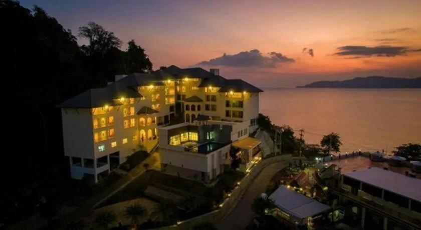 Royal Hill Satun Hotel