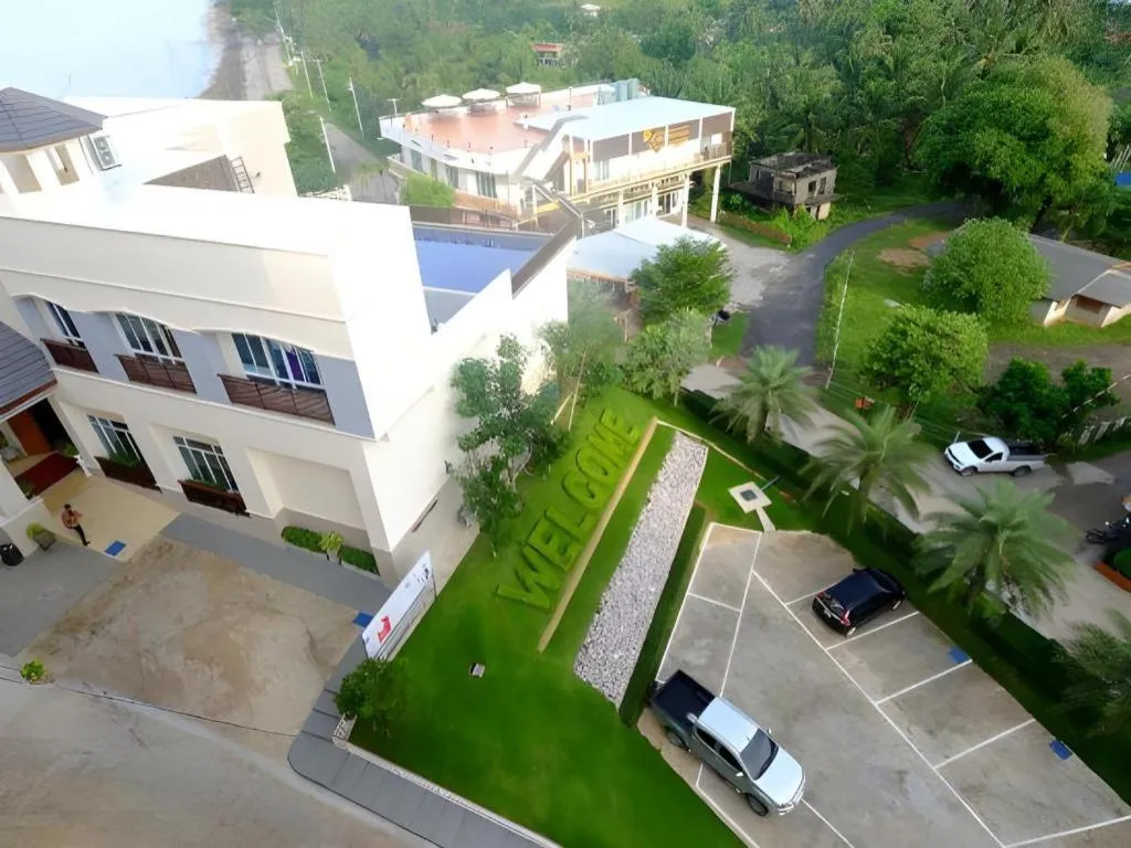 Royal Hill Satun Hotel