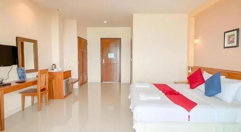 Bed in Royal Hill Satun Hotel Bed in Royal Hill Satun Hotel