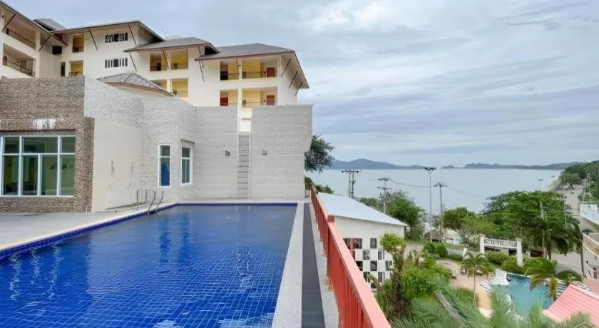 Royal Hill Satun Hotel