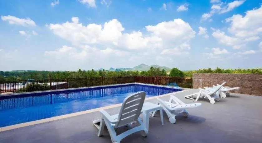 Royal Hill Satun Hotel