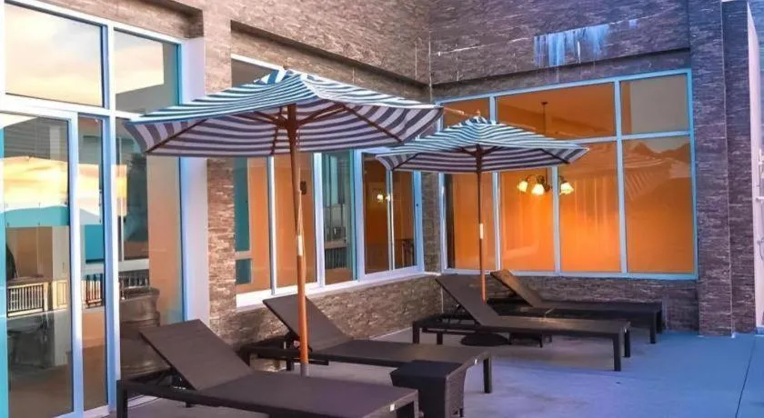 Royal Hill Satun Hotel