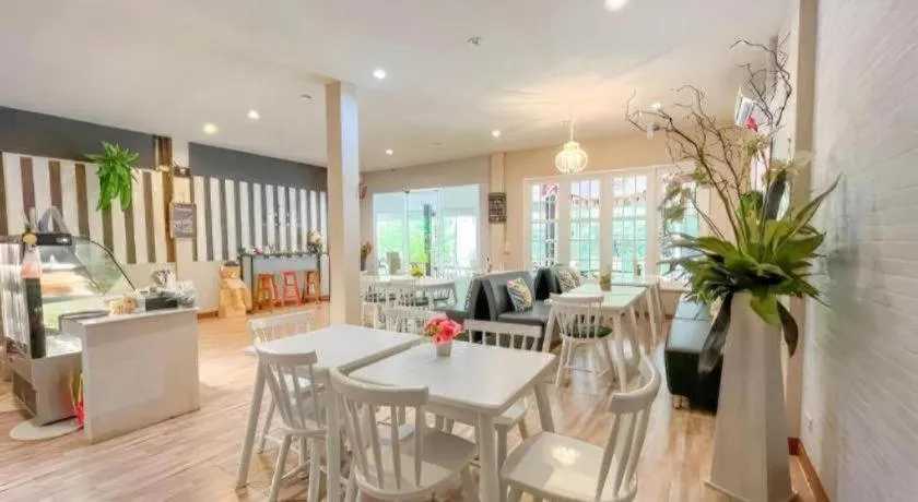 Royal Hill Satun Hotel