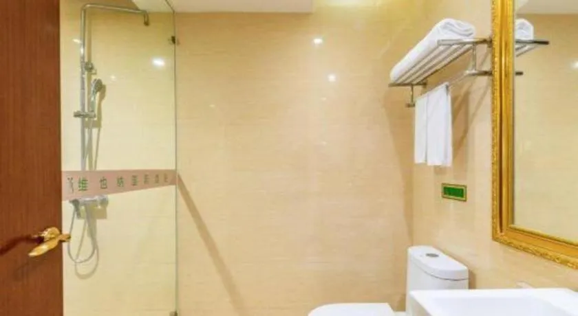 Vienna International Hotel Nanning Railway Station Mingxiu Road Metro Station